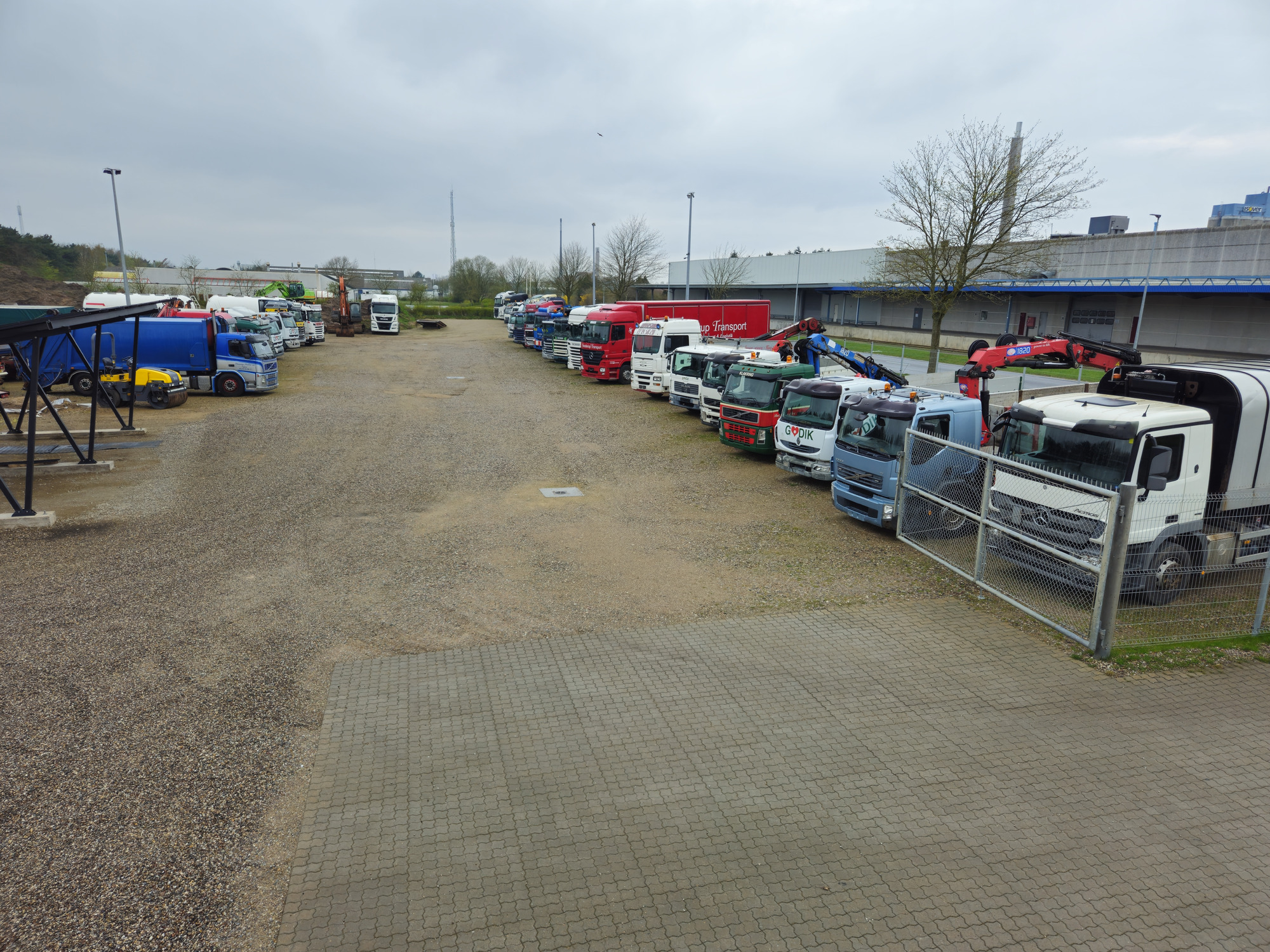 Wolther Trucks and Trading ApS - Trucks - Year: 2002, Euro 3 undefined: picture 2