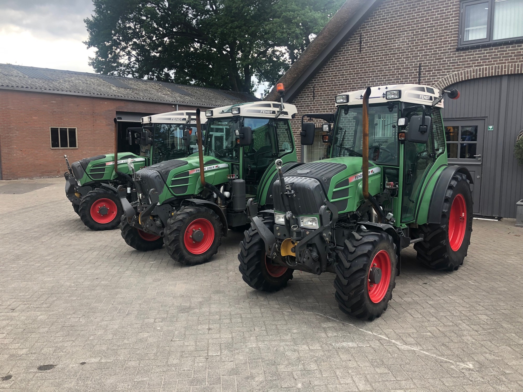 Jur Soetendaal - Material handling equipment MANITOU - Year: 2015 undefined: picture 4