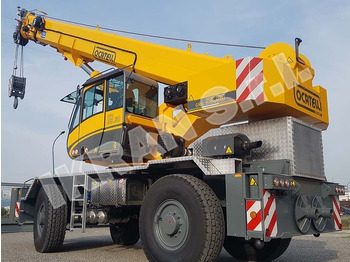 Rough terrain crane LOCATELLI