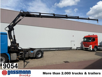 Crane truck