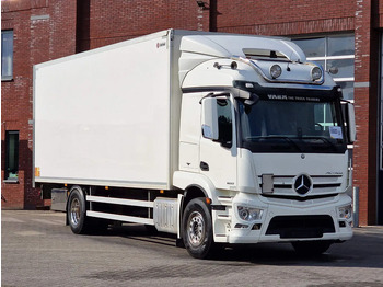 Box truck MERCEDES-BENZ Actros