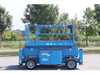 Scissor lift GENIE