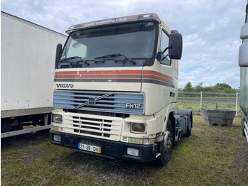 Tractor unit Volvo FH12 380: picture 2