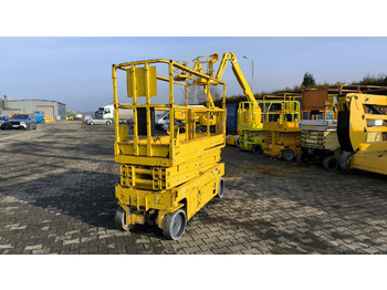 Scissor lift GENIE
