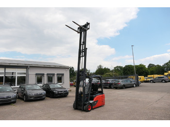 Electric forklift LINDE E16