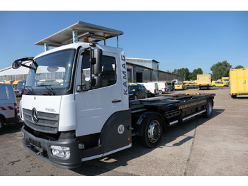 Container transporter/ Swap body truck MERCEDES-BENZ