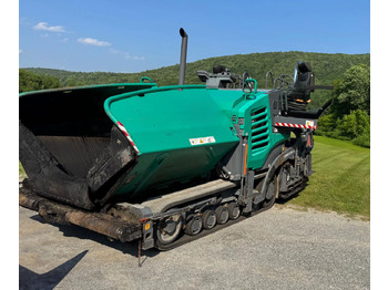 Asphalt paver VÖGELE