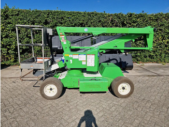 Articulated boom NIFTYLIFT