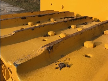 Pipe layer KOMATSU D355 C3 pipelayer: picture 4 Pipe layer KOMATSU D355 C3 pipelayer: picture 4