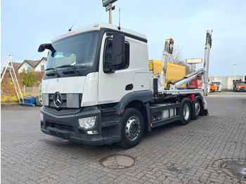 Skip loader truck MERCEDES-BENZ Antos 2543