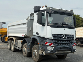 Skip loader truck MERCEDES-BENZ Arocs 4145