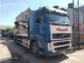 Dropside/ Flatbed truck, Crane truck VOLVO FH 440: picture 1