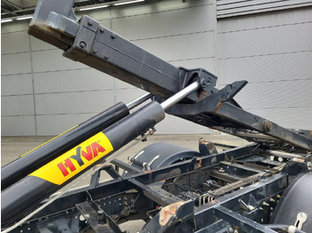 Hook lift truck Iveco EuroCargo ML120E22 4x2 EuroCargo ML120E22 4x2, City-Abroller: picture 5 Hook lift truck Iveco EuroCargo ML120E22 4x2 EuroCargo ML120E22 4x2, City-Abroller: picture 5