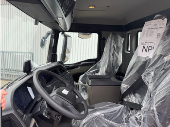 Interior photo 1: Leasing of MAN TGS 33.440 6x4 BB TGS 33.440 6x4 BB MAN TGS 33.440 6x4 BB TGS 33.440 6x4 BB Interior photo 1: Leasing of MAN TGS 33.440 6x4 BB TGS 33.440 6x4 BB MAN TGS 33.440 6x4 BB TGS 33.440 6x4 BB
