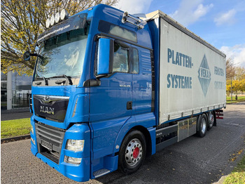 Curtainsider truck MAN TGX 26.500