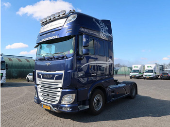 Tractor unit DAF XF 530