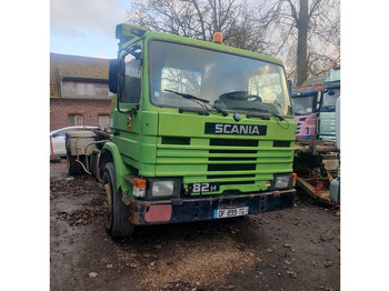 Container transporter/ Swap body truck SCANIA 82
