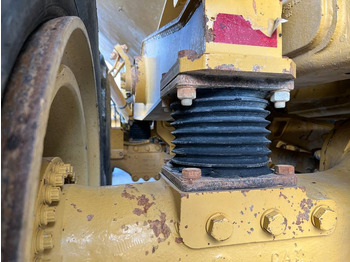 Articulated dumper Cat 740: picture 5