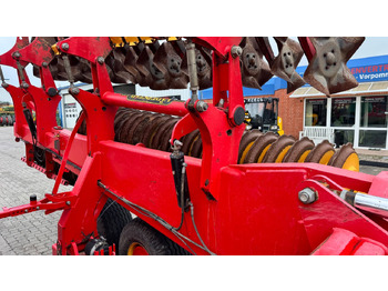 Leasing of Väderstad Carrier 1225 # CrossCutter#neue Steelrunner Väderstad Carrier 1225 # CrossCutter#neue Steelrunner: picture 4 Leasing of Väderstad Carrier 1225 # CrossCutter#neue Steelrunner Väderstad Carrier 1225 # CrossCutter#neue Steelrunner: picture 4