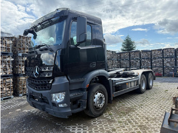 Hook lift truck MERCEDES-BENZ Arocs 2648