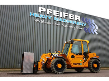 Telescopic handler JCB