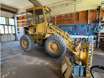Wheel loader CATERPILLAR 910