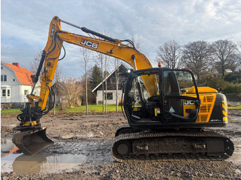 Excavator JCB