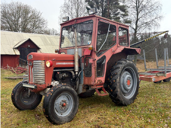 Farm tractor