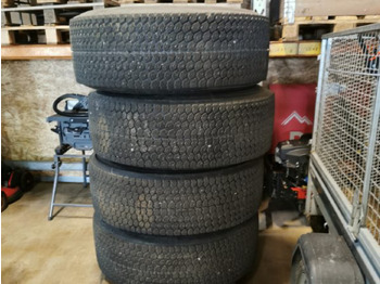 Tire MICHELIN