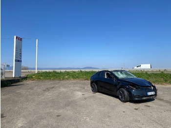 Sedan Tesla Model Y RWD/Origine Française endommagée: picture 3