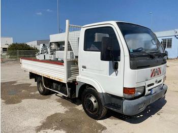 Concrete pump truck Nissan Cabstar 2.5 dCi 110: picture 1