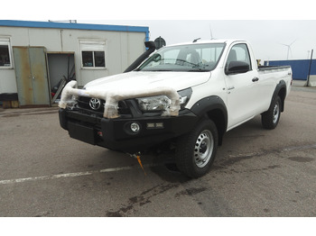 Pickup truck TOYOTA Hilux