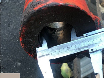 Hydraulic cylinder for Agricultural machinery Manitou 524 - Siłownik Wychyłu Łyźki: picture 3 Hydraulic cylinder for Agricultural machinery Manitou 524 - Siłownik Wychyłu Łyźki: picture 3