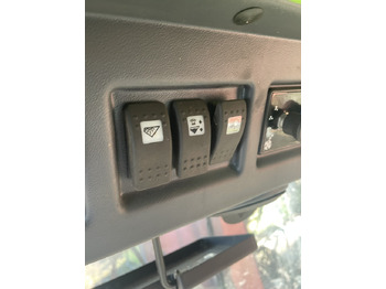 Cab and interior MASSEY FERGUSON