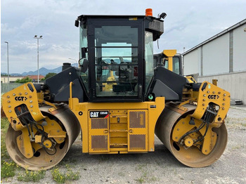 Road roller CATERPILLAR