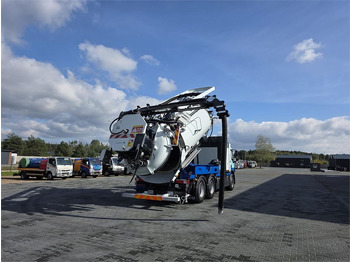 Vacuum truck RENAULT