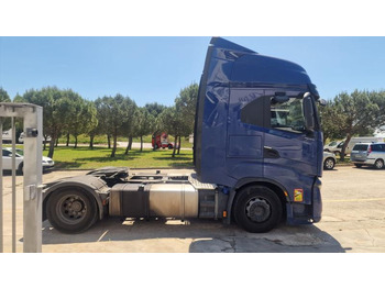 Tractor unit Iveco S-WAY 490: picture 5