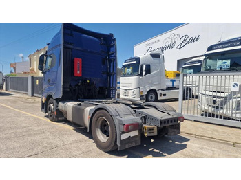 Tractor unit Iveco S-WAY 490: picture 3