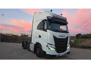 Tractor unit IVECO S-WAY