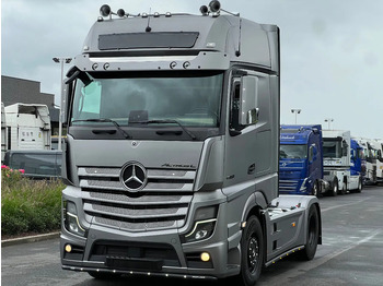 Tractor unit MERCEDES-BENZ Actros 1863