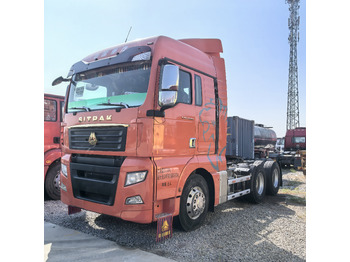 Tractor unit SINOTRUK