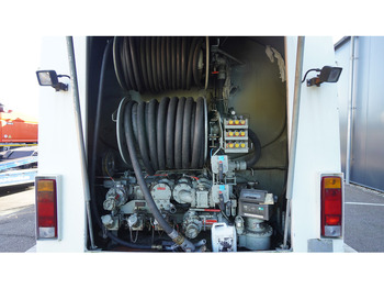 Tank truck for transportation of fuel DAF 75.250 FUEL TANK TRUCK 11.300LTR 783.400KM: picture 5 Tank truck for transportation of fuel DAF 75.250 FUEL TANK TRUCK 11.300LTR 783.400KM: picture 5