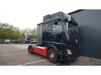 Tractor unit Mercedes-Benz ACTROS 1945 GIGASPACE 747.600KM: picture 4 Tractor unit Mercedes-Benz ACTROS 1945 GIGASPACE 747.600KM: picture 4