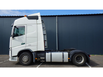 Tractor unit VOLVO FH 460