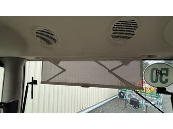 Farm tractor John Deere 6230 R: picture 2