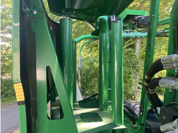 Hay and forage equipment John Deere C441R: picture 5