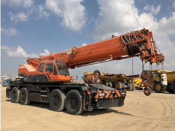Rough terrain crane TADANO GR-700