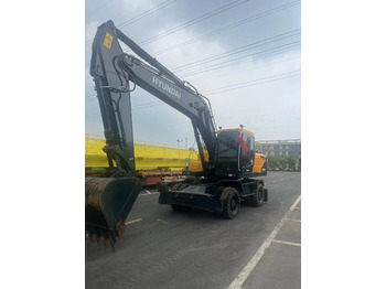 Wheel excavator HYUNDAI R210W: picture 3