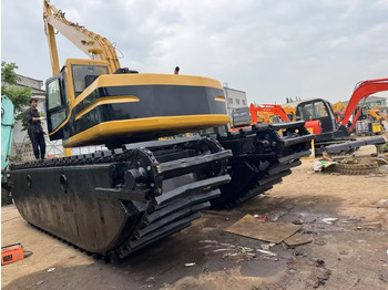 Amphibious excavator CATERPILLAR 320CL