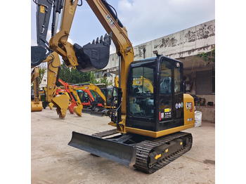 Mini excavator CATERPILLAR 305.5E2 CAT: picture 2 Mini excavator CATERPILLAR 305.5E2 CAT: picture 2